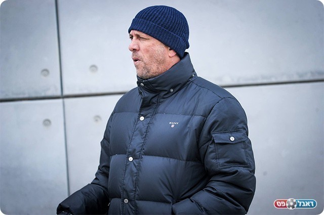 ניר קלינגר (רונלדי ברנשטיין)